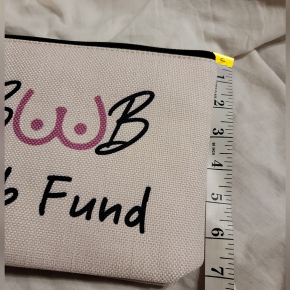 NWT CASH STASH MAKEUP COSMETIC ZIP CLOSE BAG BOOB JOB FUND - Picture 4 of 6